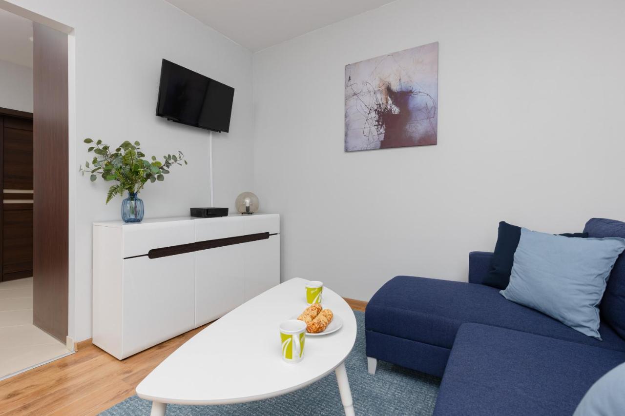 Apartment Bemowo With Balcony By Renters
